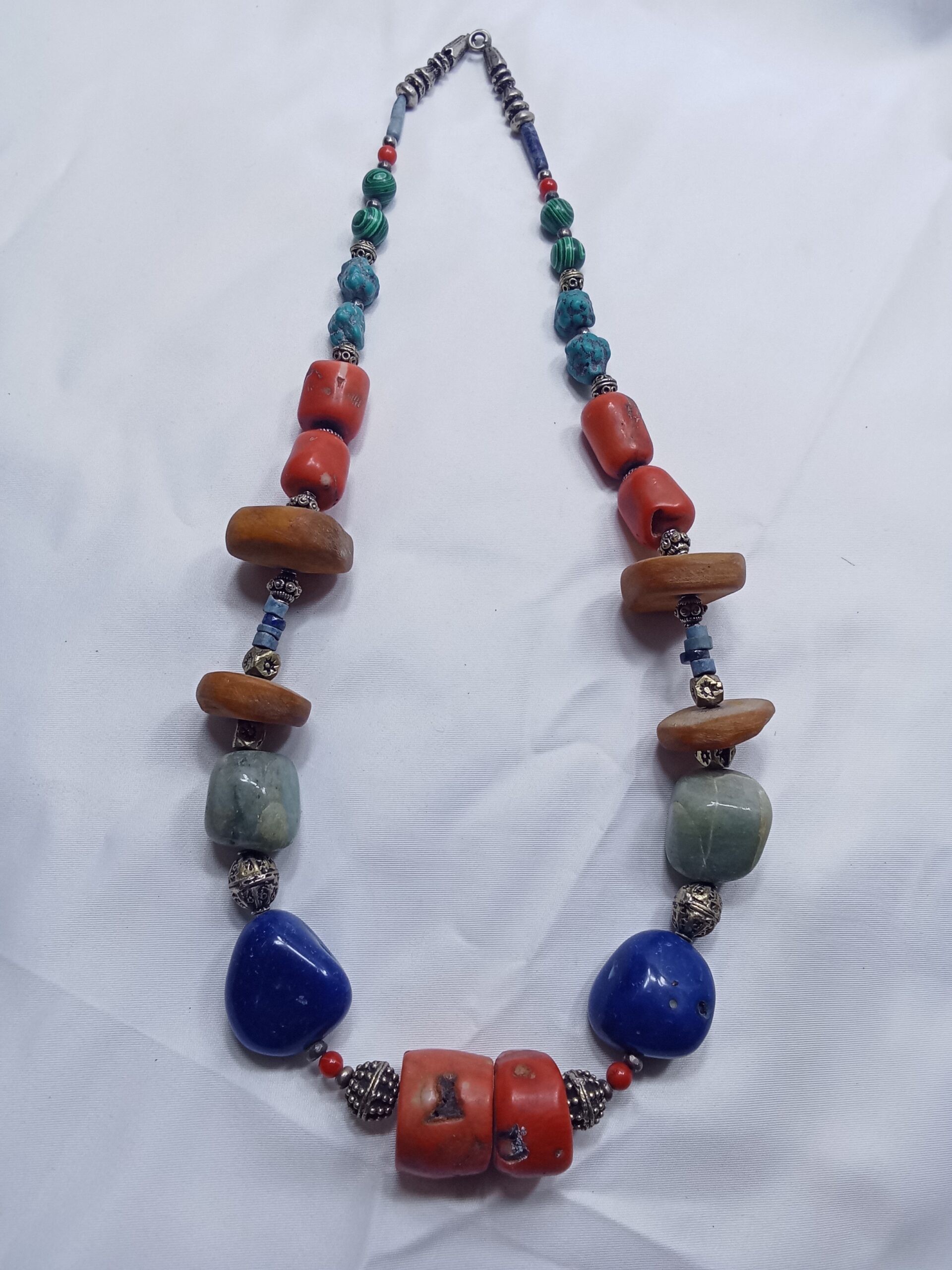 Moroccan style amazonite and agate necklace. -458. - moroccandecorshop.com